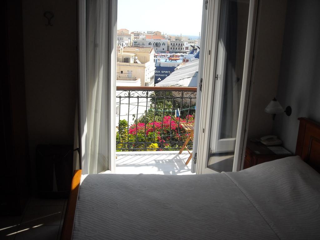 Aegli Hotel Ermoupoli Room photo